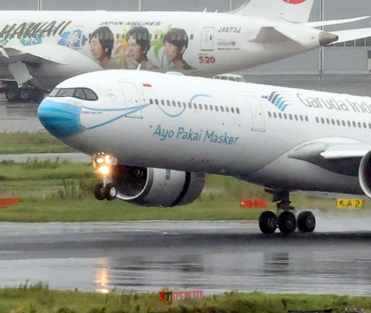 羽田空港に マスク姿 の旅客機が飛来 東京新聞 Tokyo Web