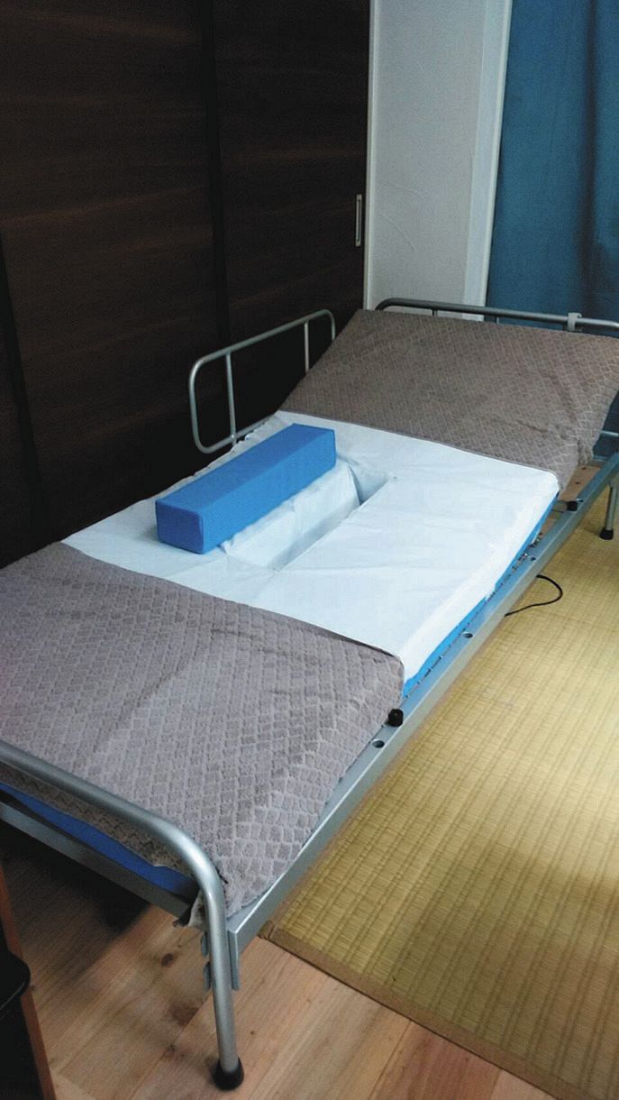 ベッドで使える理想のトイレを開発 介護する人もされる人も快適に 東京新聞 Tokyo Web