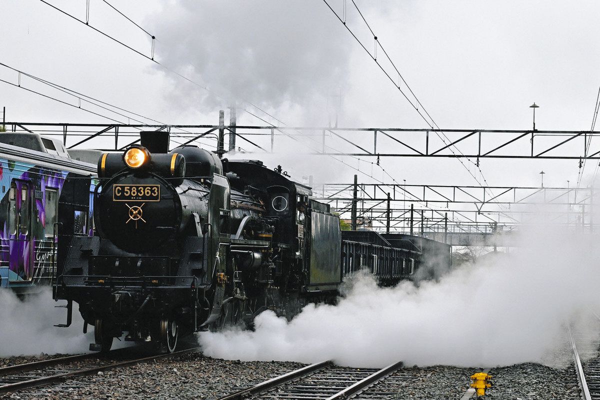 カタログ価50,000円！昭和17年鉄道70年記念切手50枚シート C59機関車 カタログ価50,000円！昭和17年鉄道70年記念切手50枚シート C59