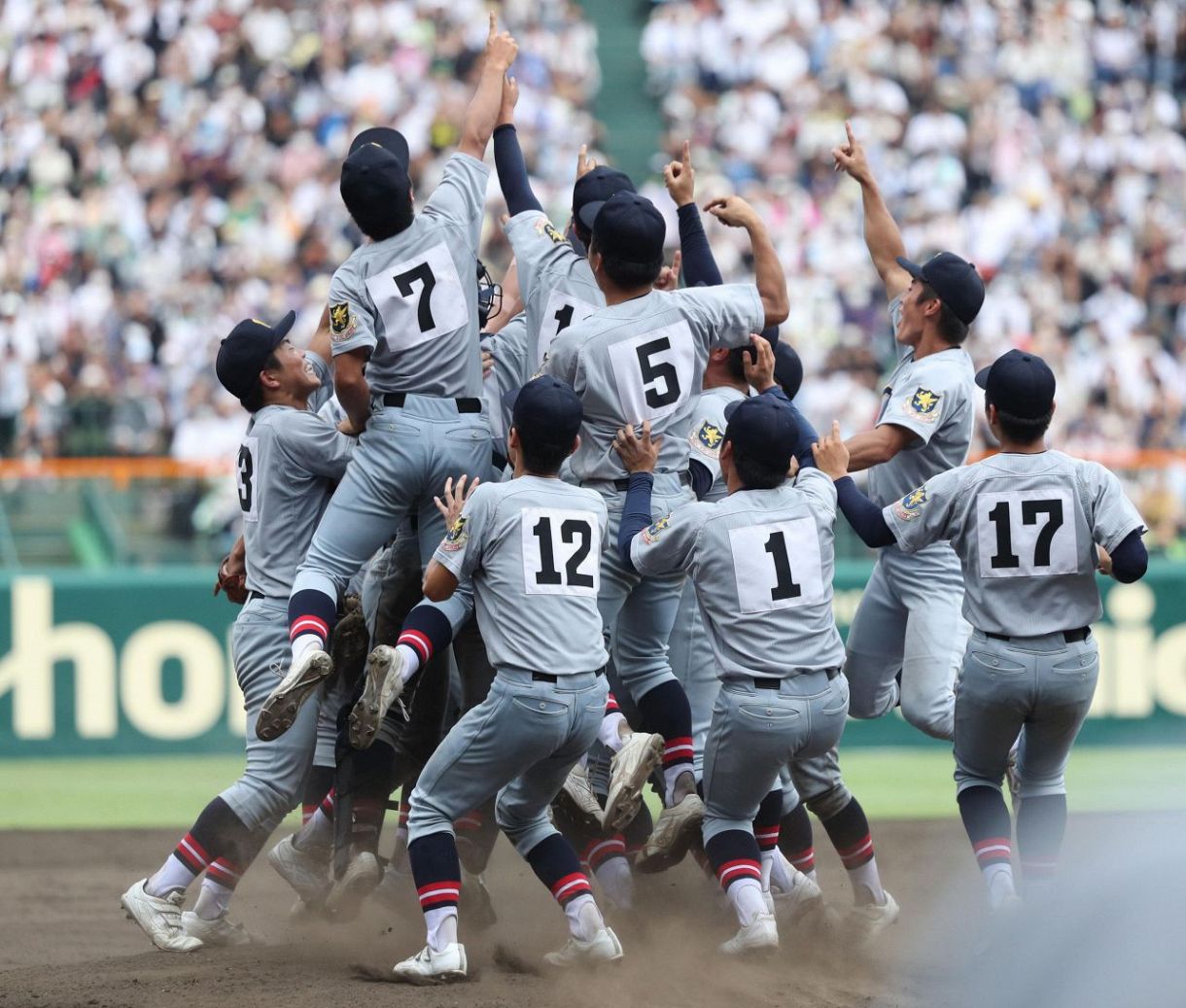 高校野球 仙台育英 東北勢で初優勝：東京新聞デジタル