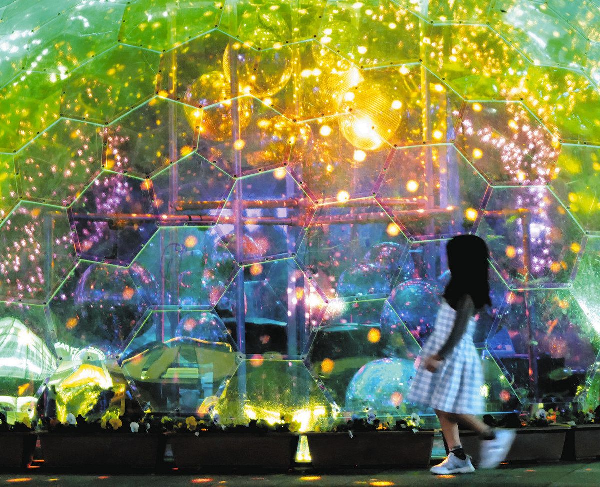 行ってみたら＞colours 街の色 自然の色 幕張ファンタジー：東京新聞
