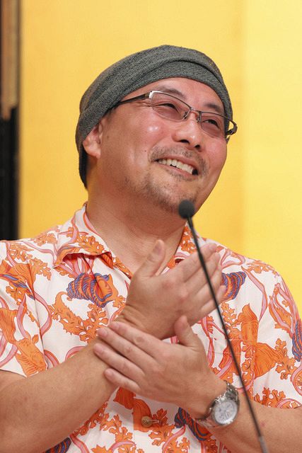「極楽征夷大将軍」で第169回直木賞に選ばれ、記者会見する垣根涼介さん