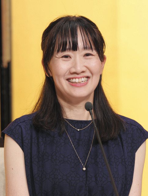 「木挽町のあだ討ち」で第169回直木賞に選ばれ、記者会見する永井紗耶子さん