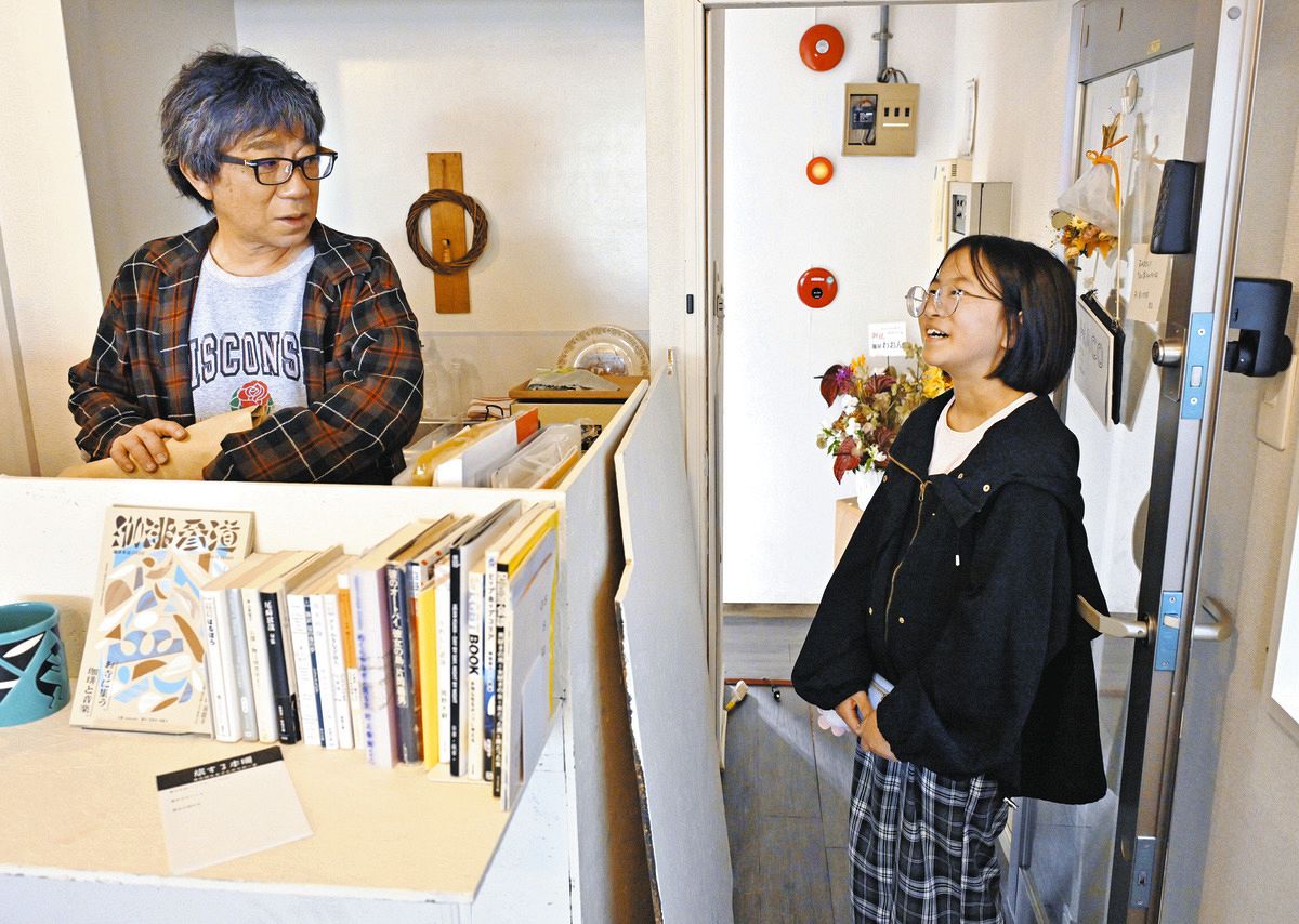12歳の「書店」オーナー 本棚シェア型、狛江に開店 推しを販売、読書欲