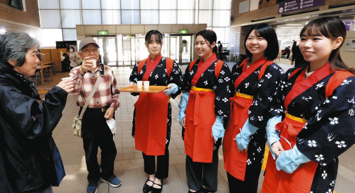 新茶の楽しみ方を学べる「湯茶接待」