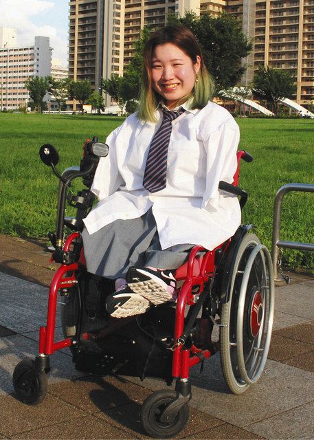 見る人に希望を パラリンピックの聖火つなぐ16歳 都立国際高2年の坂本彩華さん 東京新聞 Tokyo Web