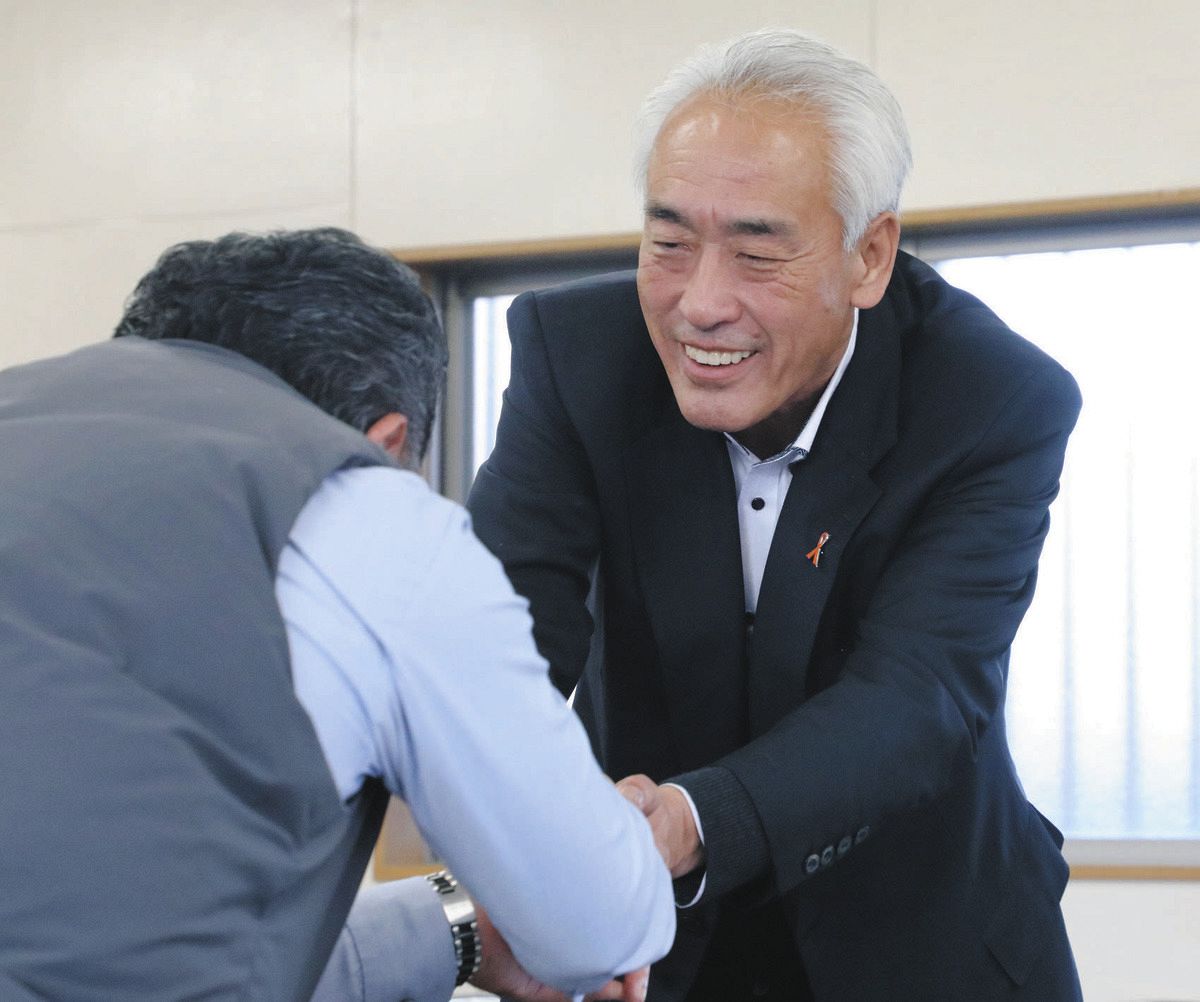 くじ引き決着の神栖市長選挙、5時間かけ公開再点検 やっぱり1万6724票