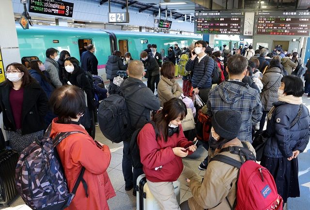 人の波は戻ったが…人とのつながりは薄いまま コロナで孤独に追い詰められた若者たち：東京新聞デジタル