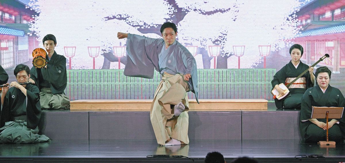 日舞 もっと身近に感じて 藤間涼太朗らが新宿で毎週公演：東京新聞