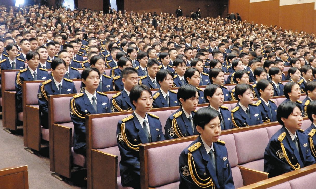 希少！ 警視庁 放水車 警備車 関東管区警察学校記念 文鎮 ミニカー