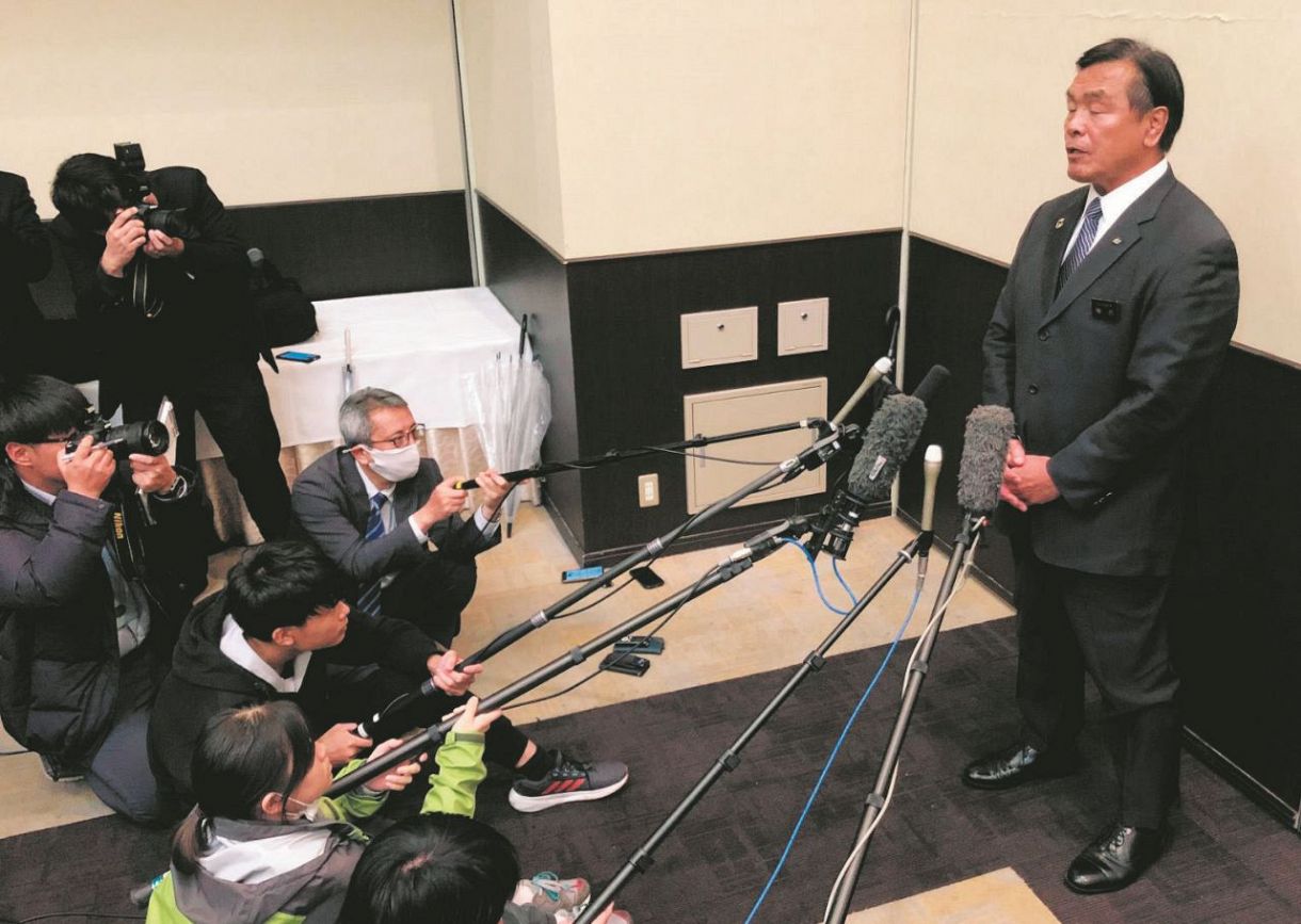 Governor Hashiro avoided providing specific explanations in response to reporters' questions on the 18th.In Kanazawa City on the 18th.