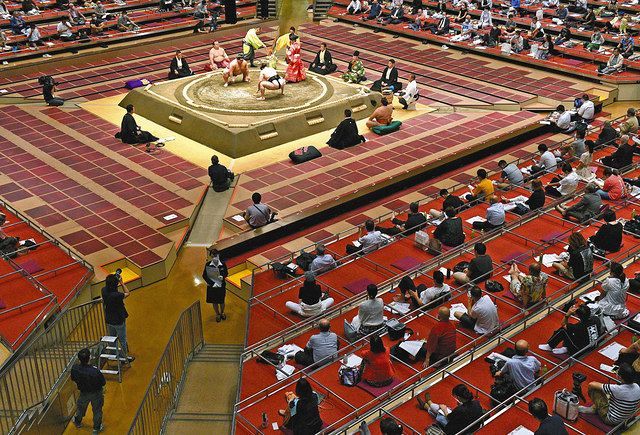 大相撲、半年ぶりに観客の拍手 ７月場所が開幕：東京新聞 TOKYO Web