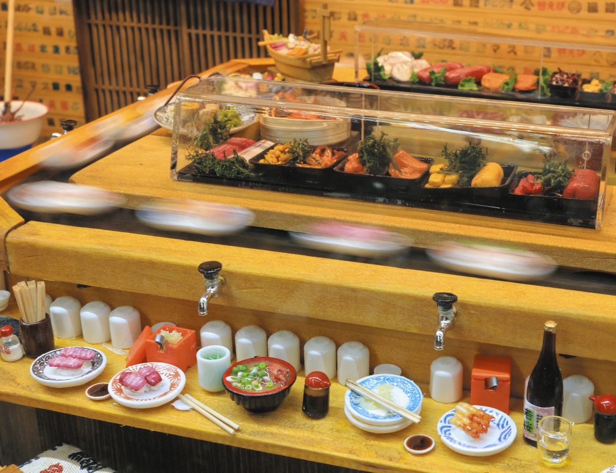 暮らしの匂いがただよう「小さな世界」 ドールハウス専門店・ミニ厨房