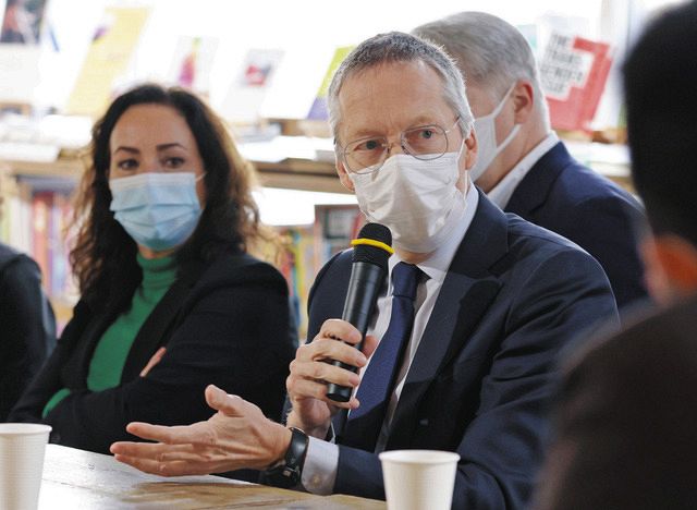 米国の新しい独占禁止法案は、AppleとGoogleにサードパーティのアプリストアとサイドローディングの許可を義務付ける