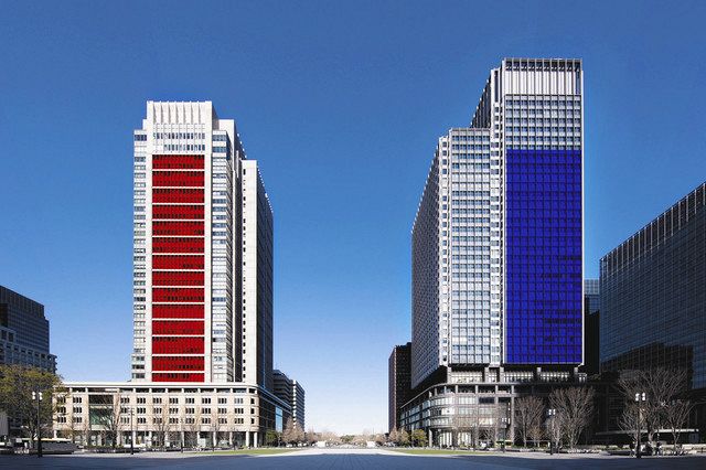 絵が貼られる部分に色をつけたイメージ図。（右）が新丸ビル、（左）が丸ビル
