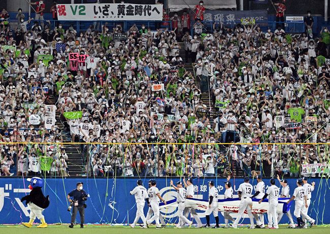 東京ヤクルトスワローズがセ・リーグ連覇：東京新聞デジタル