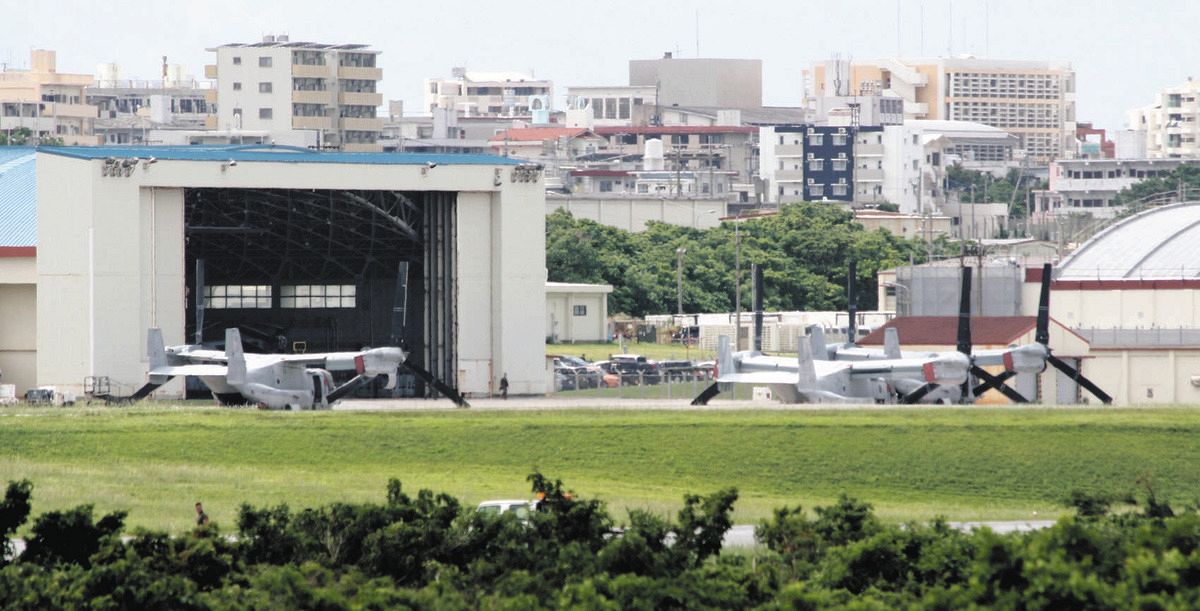 米軍普天間飛行場。沖縄県名護市辺野古が移設先とされる