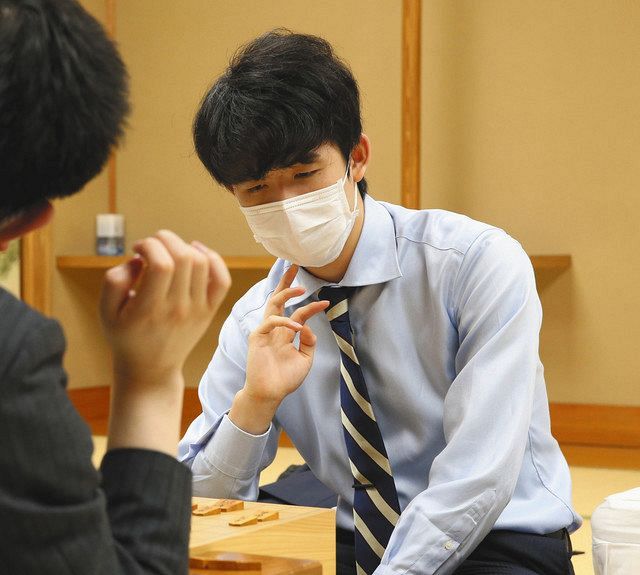 高校 藤井 聡太