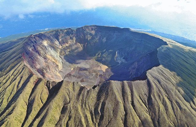 三宅島新聞＞火山の「力」 島の「光」に ジオスポット巡り人気：東京