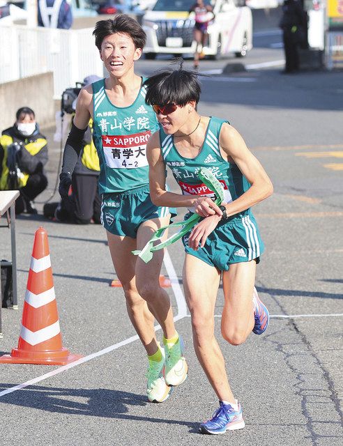 青学大が往路優勝、2年ぶり5度目 東京箱根間往復大学駅伝:東京 青学大が往路優勝、2年ぶり5度目 東京箱根間往復大学駅伝:東京