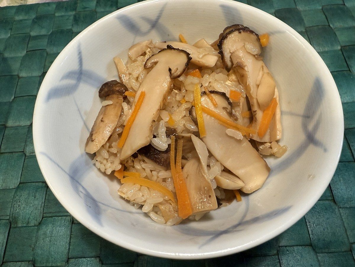 マツタケで「天国と地獄」を味わうなんて 福島・飯舘村周辺で13本発見