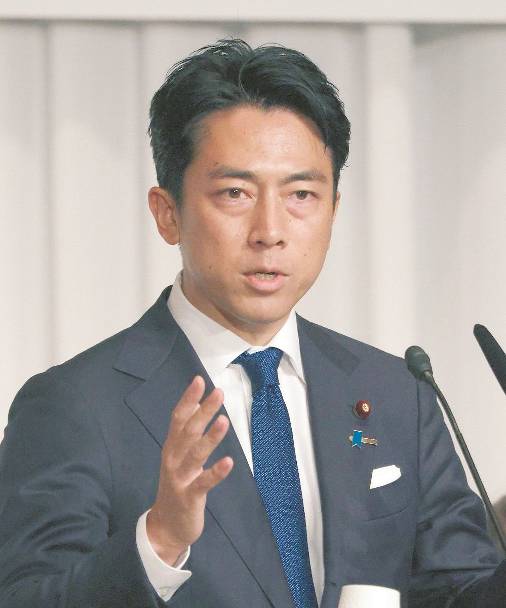 自民党総裁選の所見発表演説会で演説する小泉進次郎元環境相＝12日、東京・永田町の党本部で