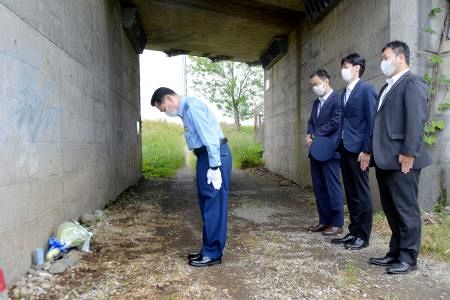 平塚のタクシー運転手強殺１０年 神奈川 現場で献花し解決誓う 東京新聞 Tokyo Web