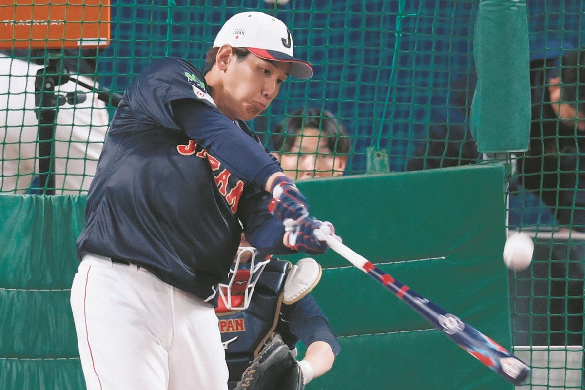 侍ジャパン・吉田正尚が「看板直撃弾」フリー打撃 WBCで打線の中軸担う