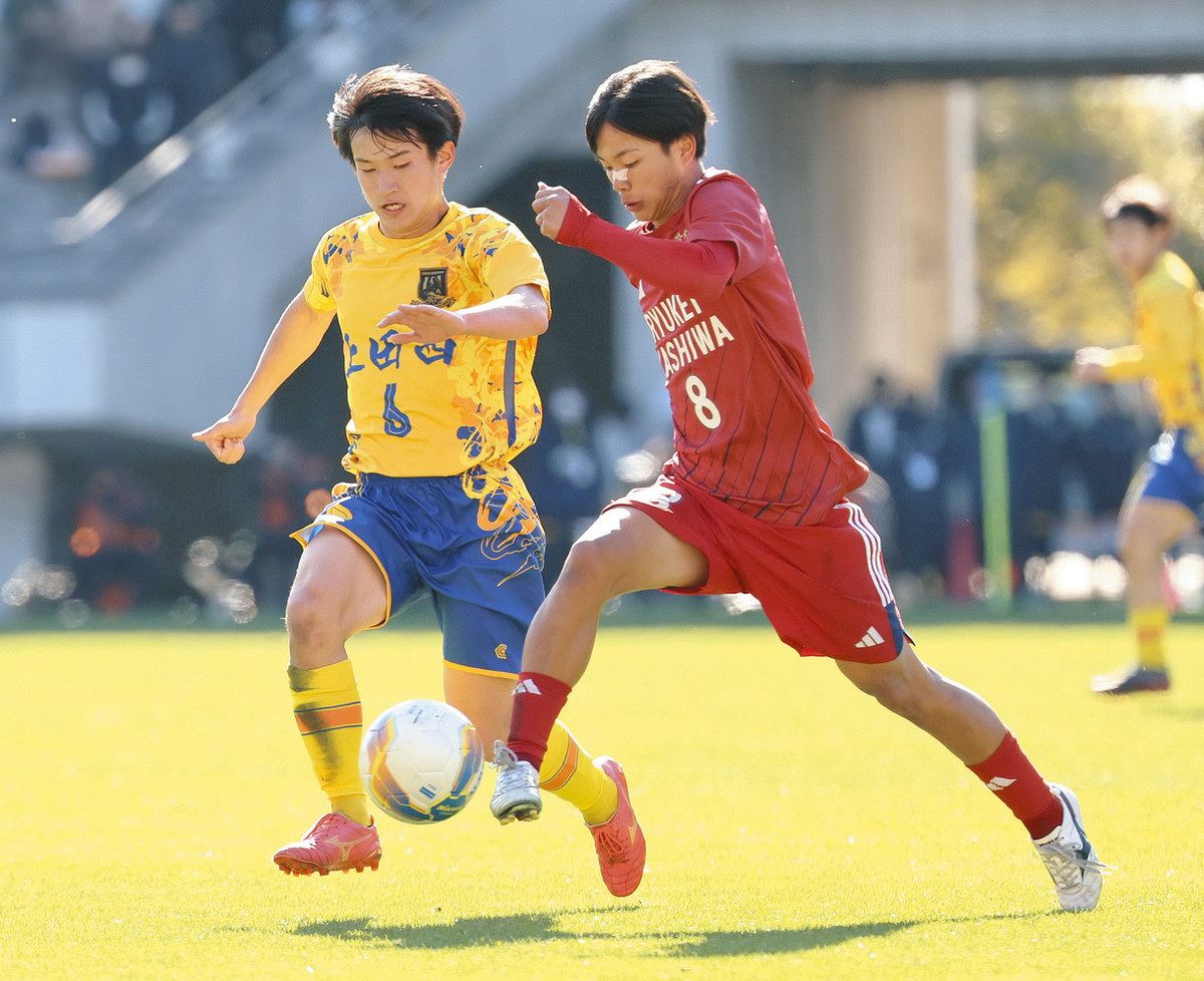 流経大サッカー 流経大柏MF和田哲平“殊勲”のPK獲得、HT交代も「大丈夫です」得点