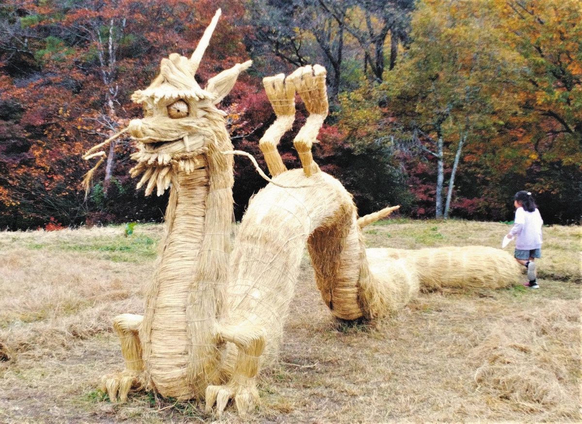 来年干支にちなみ7m巨大竜 群馬・みなかみ町「道の駅たくみの里」に