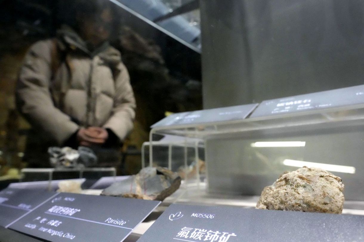 レアアース加工を問題視か 中国税関、富士電機社員拘束：東京新聞デジタル
