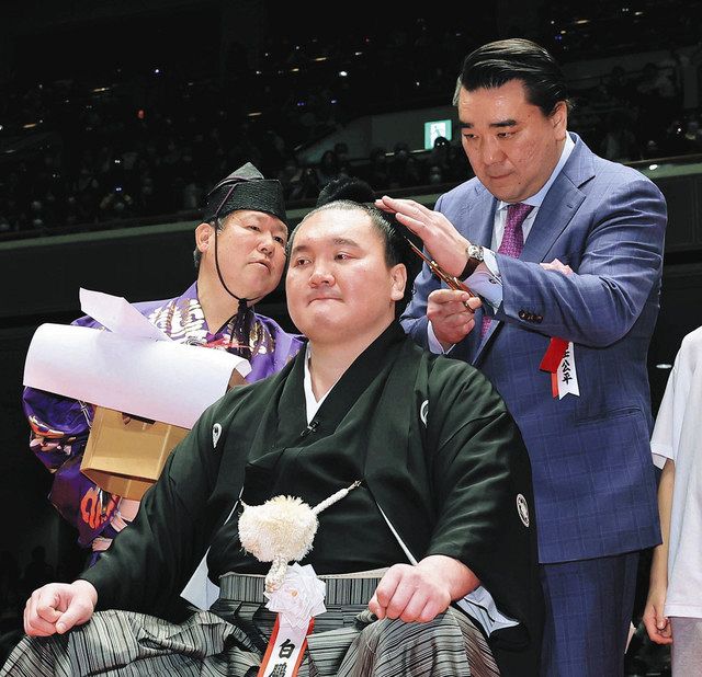 親子で学ぶぅ 運動編＞元横綱白鵬 国技館で断髪式 ：東京新聞デジタル