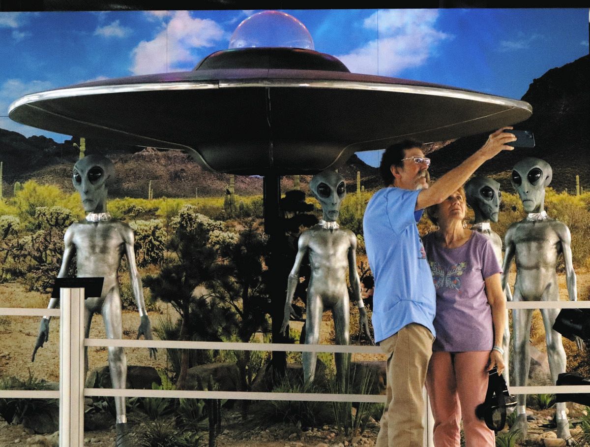 海外便り＞「政府はUFOの存在を隠蔽している」国民の半数近くが信じ 