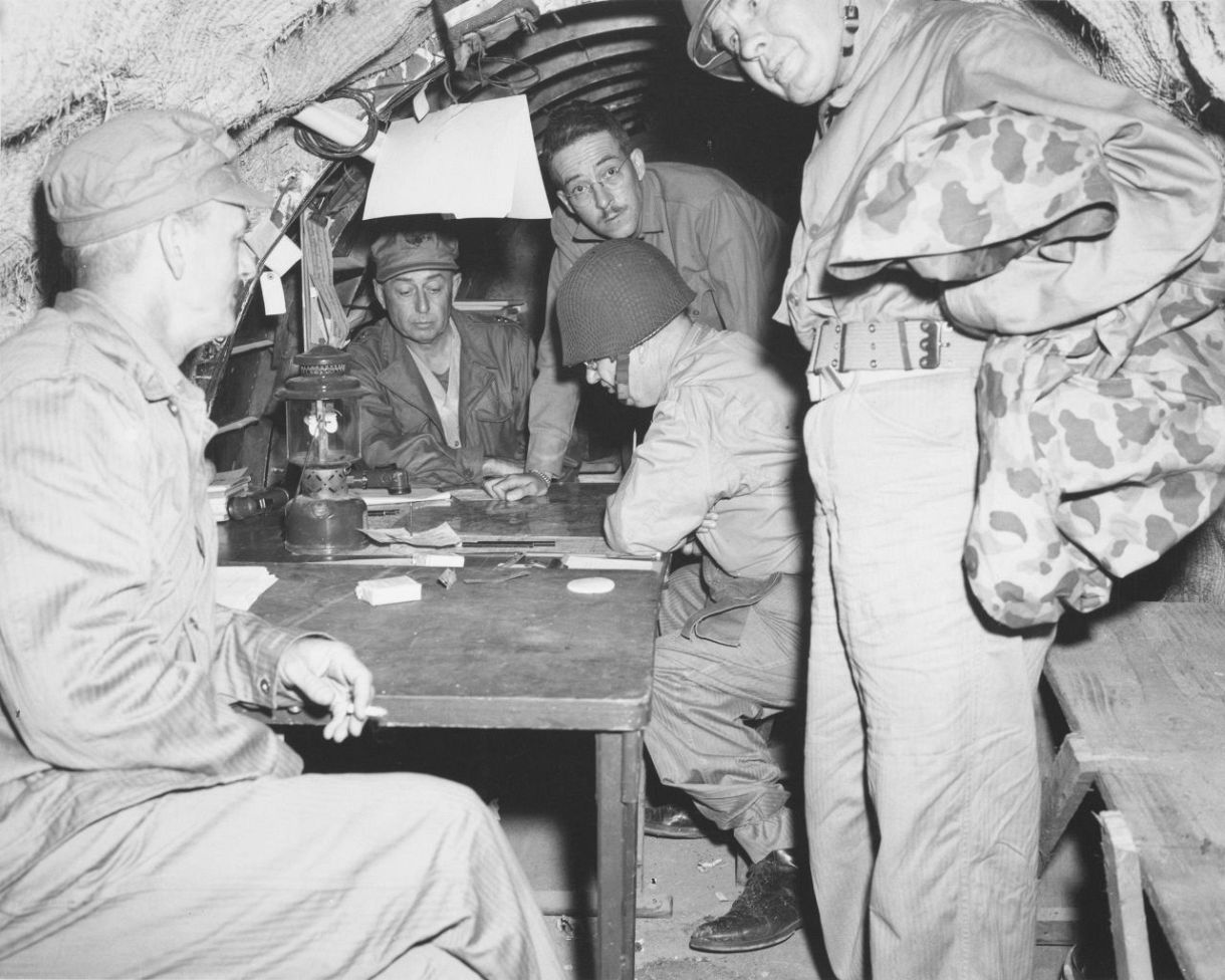 泥沼化、焦土になった街…硫黄島の戦いと東京大空襲＜ビジュアル特集