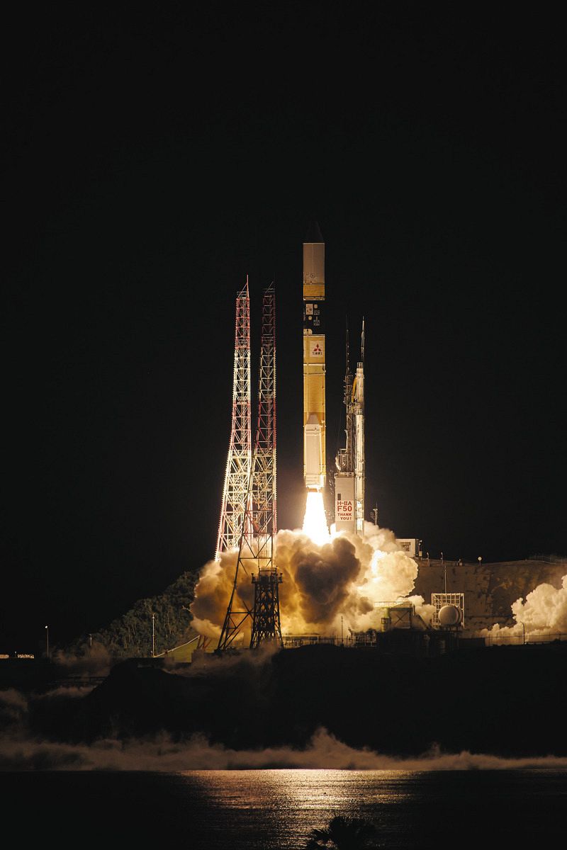 H-ⅡA ロケット試験機1号機　打ち上げ成功記念　レーザークリスタル H2Aロケット1号機打ち上げ（2001年） 国産の信頼、確立へ前進