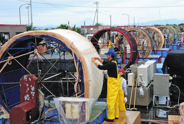 秋の風物詩 水車クルクル 富津岬一帯でノリ種付け始まる：東京新聞デジタル