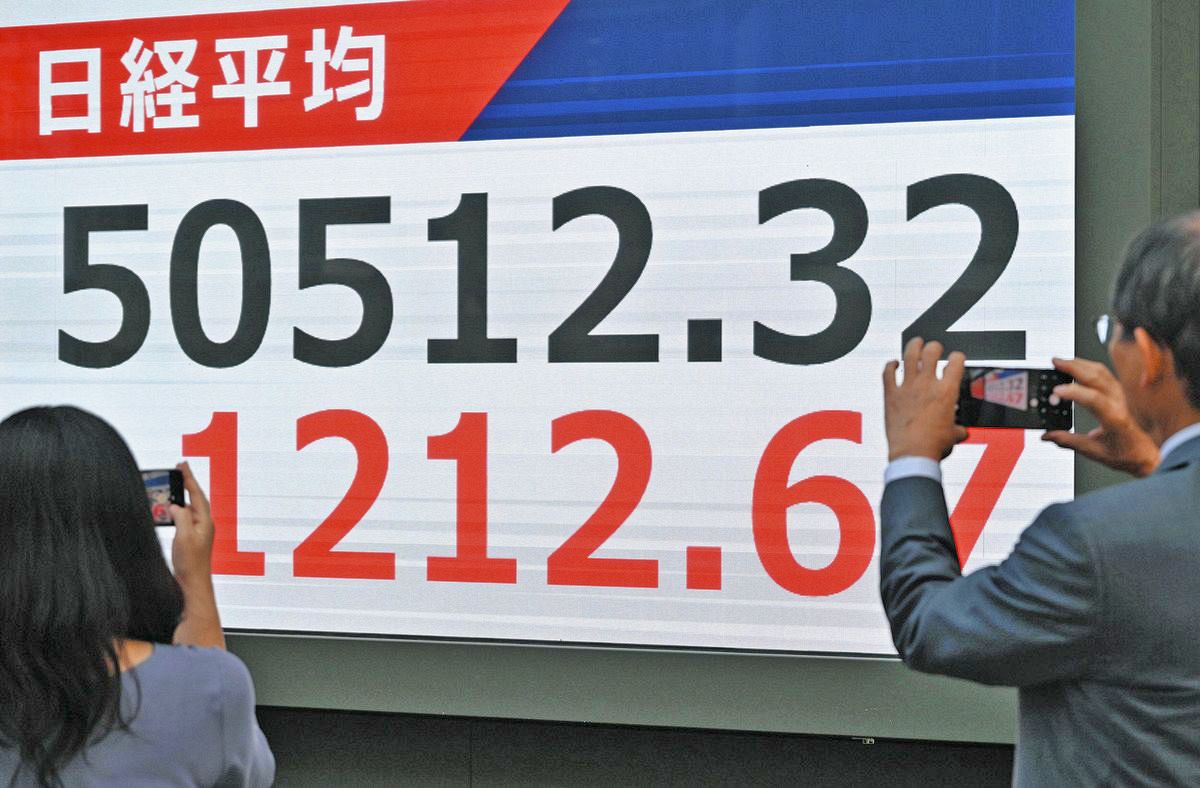 日経平均株価が5万円の大台突破 米中関税協議ひと区切りで「高市トレード」も加速 全業種が上がる全面高：東京新聞デジタル
