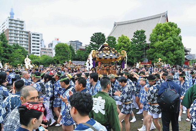 三社祭 神輿100基、４年ぶり浅草に繰り出す 本紙記者、ウクライナ避難