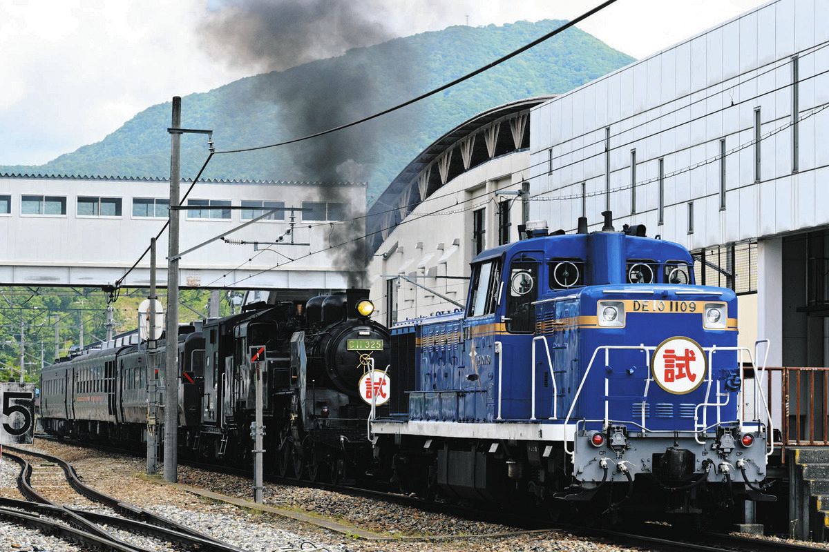 半世紀ぶり、旧会津線を走るSL「懐かしい…」 東武鉄道「大樹」の試運転
