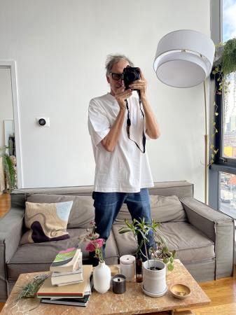 リチャード・カーン　モデル　リリース 東京ウオッチ】変わりゆく社会、発揮される精神の自由―女性に焦点