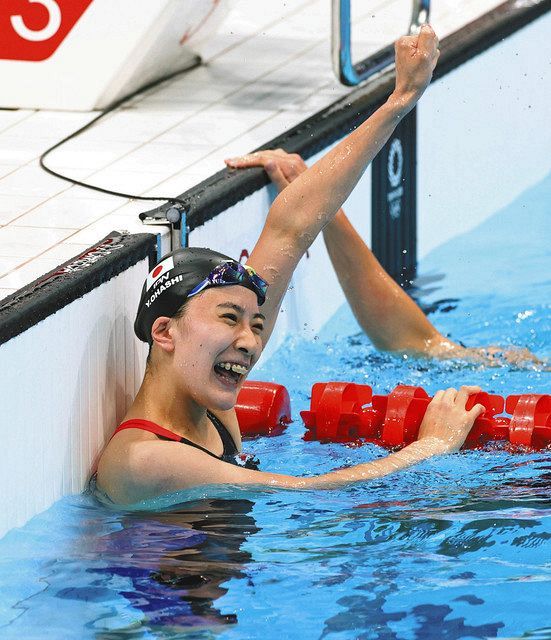 大橋悠依が日本競泳女子初の2冠 自己ベスト狙って 成し遂げた偉業 0メートル個人メドレー 東京新聞 Tokyo Web