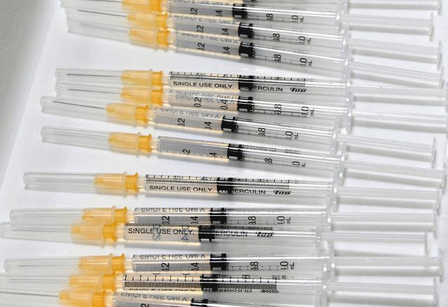 独協大の学内ワクチン接種で 灰色の異物混入 接種開始から3時間で中断 東京新聞 Tokyo Web