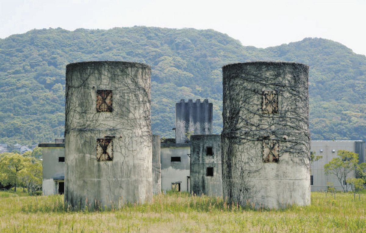 横浜・園芸博覧会の予定地に謎の構造物 旧日本海軍の「毒ガス」保管庫