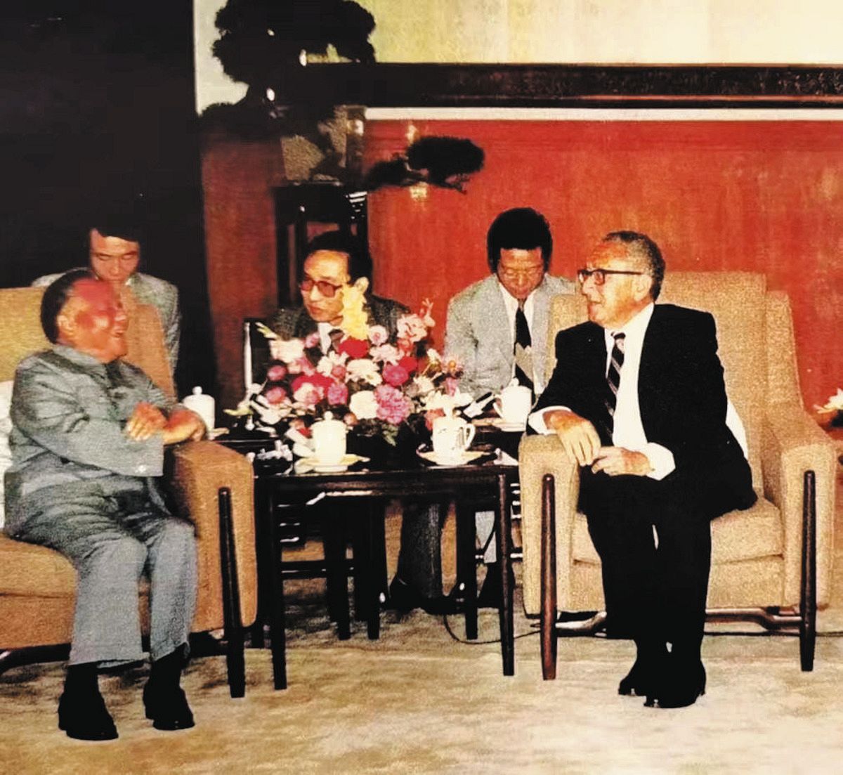 中国歴代トップが重視した「キッシンジャー氏」…深い関係と、没後の見通しは 会談に立ち会った通訳が語る：東京新聞デジタル