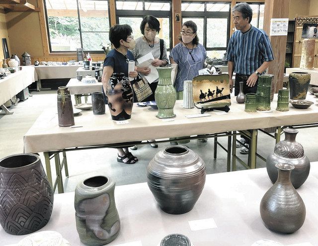 陶朋会」4年ぶりの陶芸展 安中市の工房で開催：東京新聞 TOKYO Web