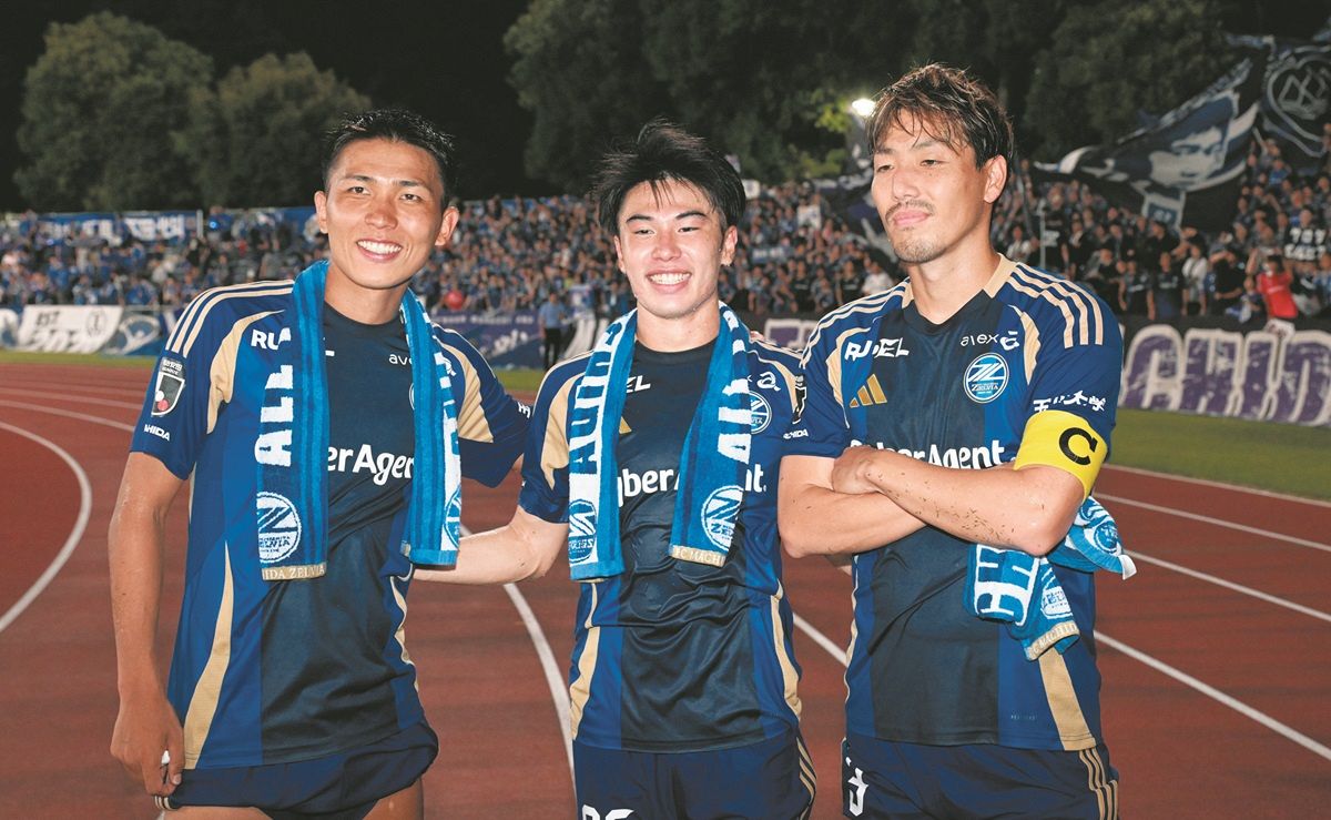 FC町田ゼルビア　黒田剛監督ユニフォーム　Sサイズ 249.png