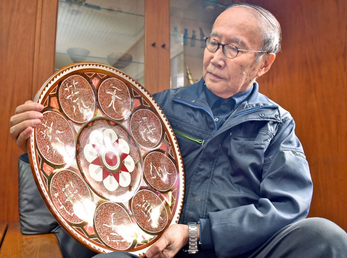 黄瀬戸菊皿 加藤幸兵衛造 名門 幸兵衛窯】 黄瀬戸 釉彩鉢 共箱 黄布 栞 菓子鉢 大鉢 飾鉢 伝統