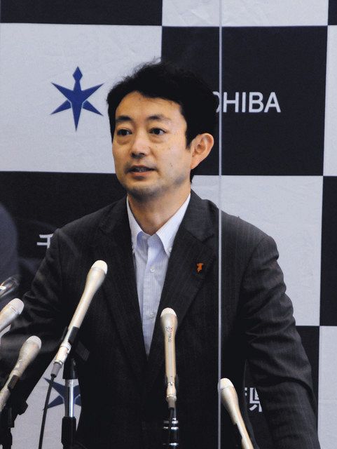 記者会見する熊谷俊人知事＝県庁で 