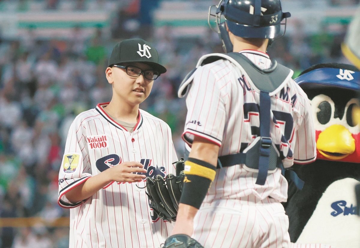 ヤクルトスワローズ ラミレス選手 リストバンド｜アクセサリー