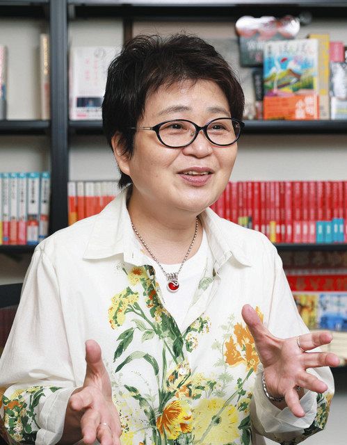 著者は語る＞新たな俳句の物語へ 『ぼんぼん彩句』 作家・宮部みゆき 